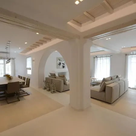 Vila Diles & Mykonos *