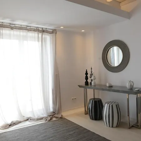 Vila Diles & Mykonos