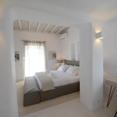 Diles & Mykonos Vila