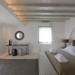 Diles & Mykonos Vila