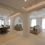Vila Diles & Mykonos *