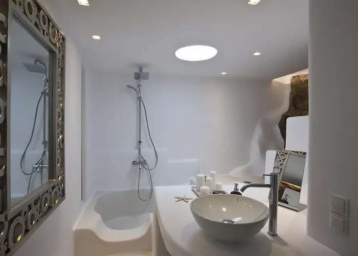 Vila Diles & Mykonos Tourlos