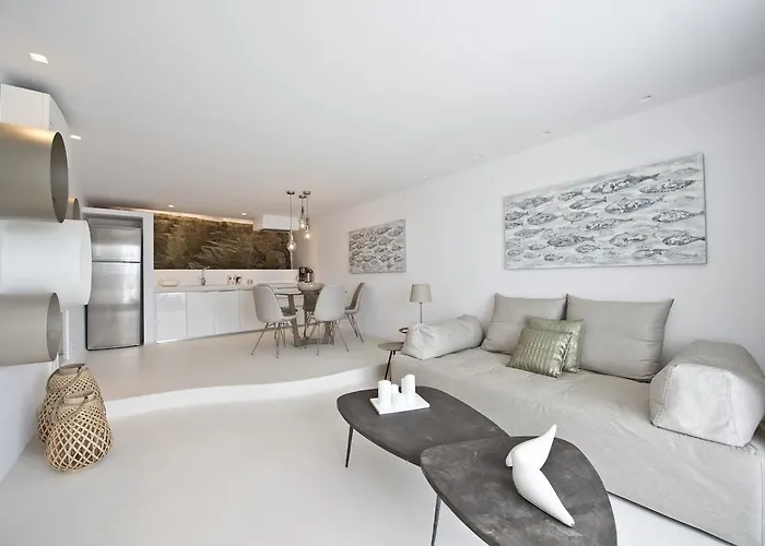 Diles & Mykonos Vila