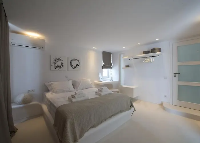 Diles & Mykonos Vila