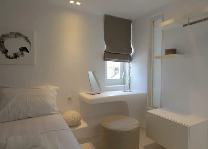 Diles & Mykonos Villa