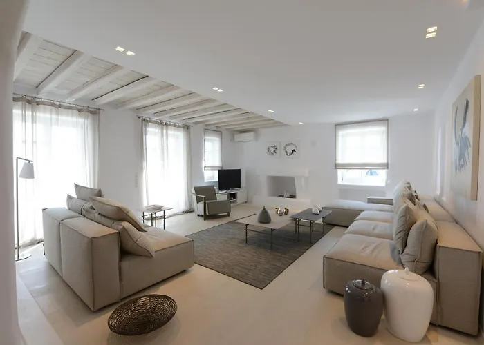 Diles & Mykonos Vila Tourlos